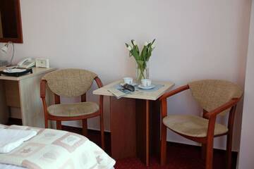 Фото номера Двухместный номер с 1 кроватью или 2 отдельными кроватями Отель Hotel Aleksander г. Устка 6